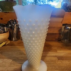 Vintage Large Hobnail Milk Glass Flower Vase w/Scalloped Rim